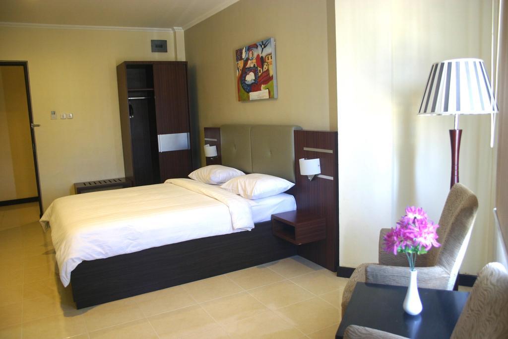 Royal Mamberamo Hotel Sorong Room photo